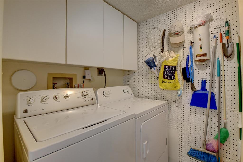 HUNTINGTON LAKES SEC TWO CONDOS - Residential