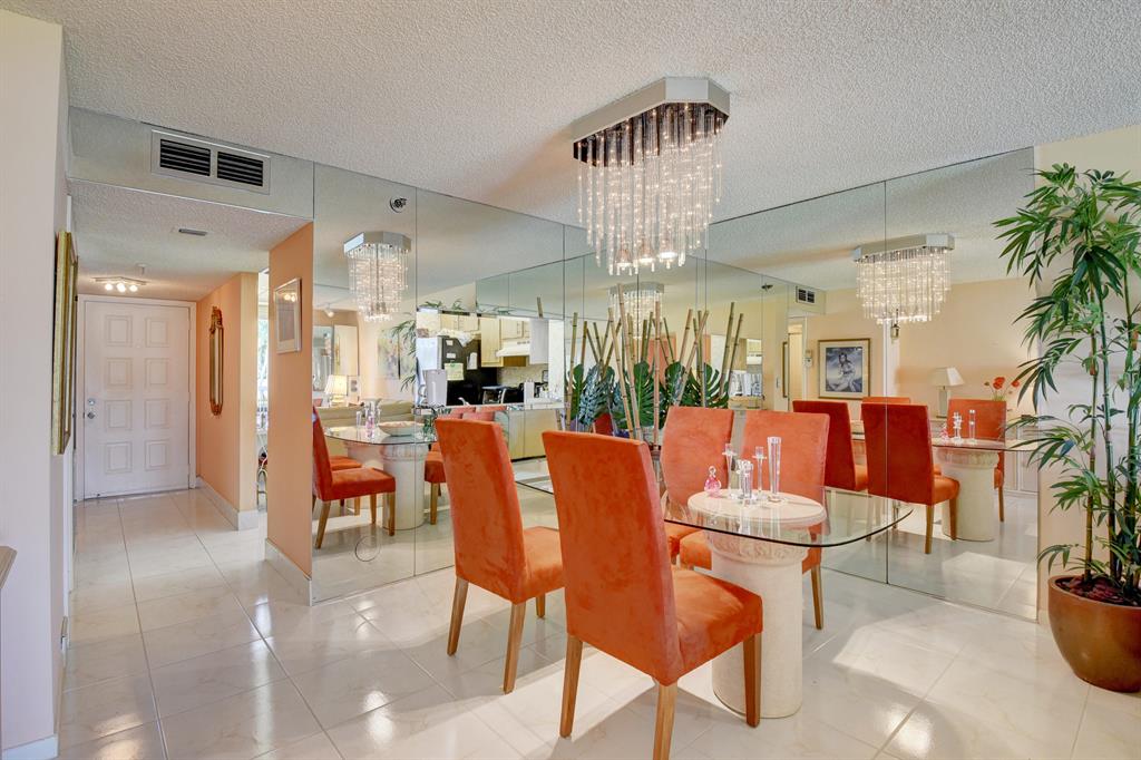 HUNTINGTON LAKES SEC TWO CONDOS - Residential