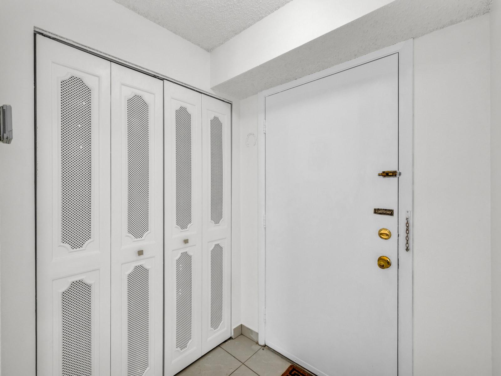 121 SE 3rd Ave 204