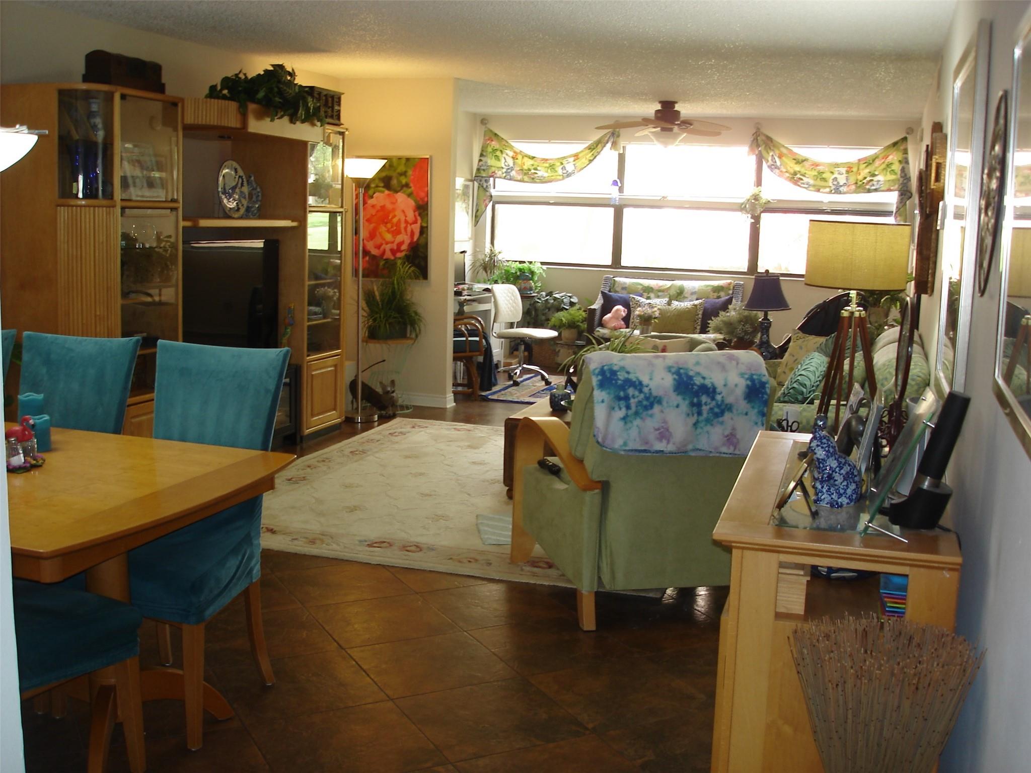 2704 NW 104th Ave 106