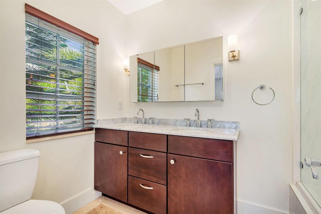 CARLBERG COURT - Residential