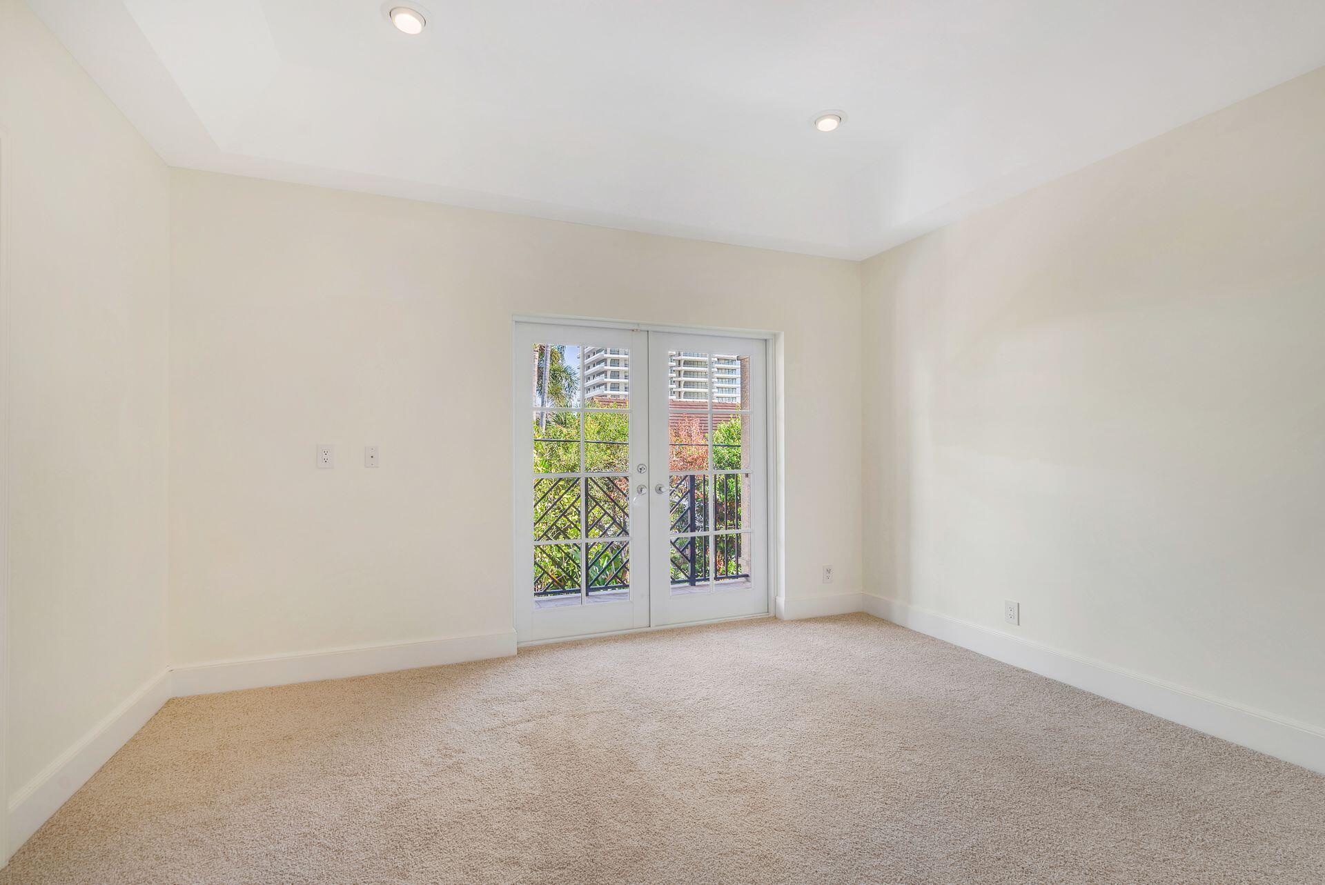 CARLBERG COURT - Residential