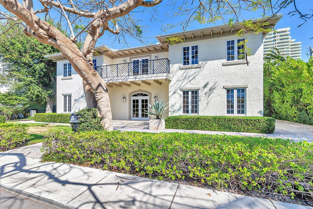 CARLBERG COURT - Residential