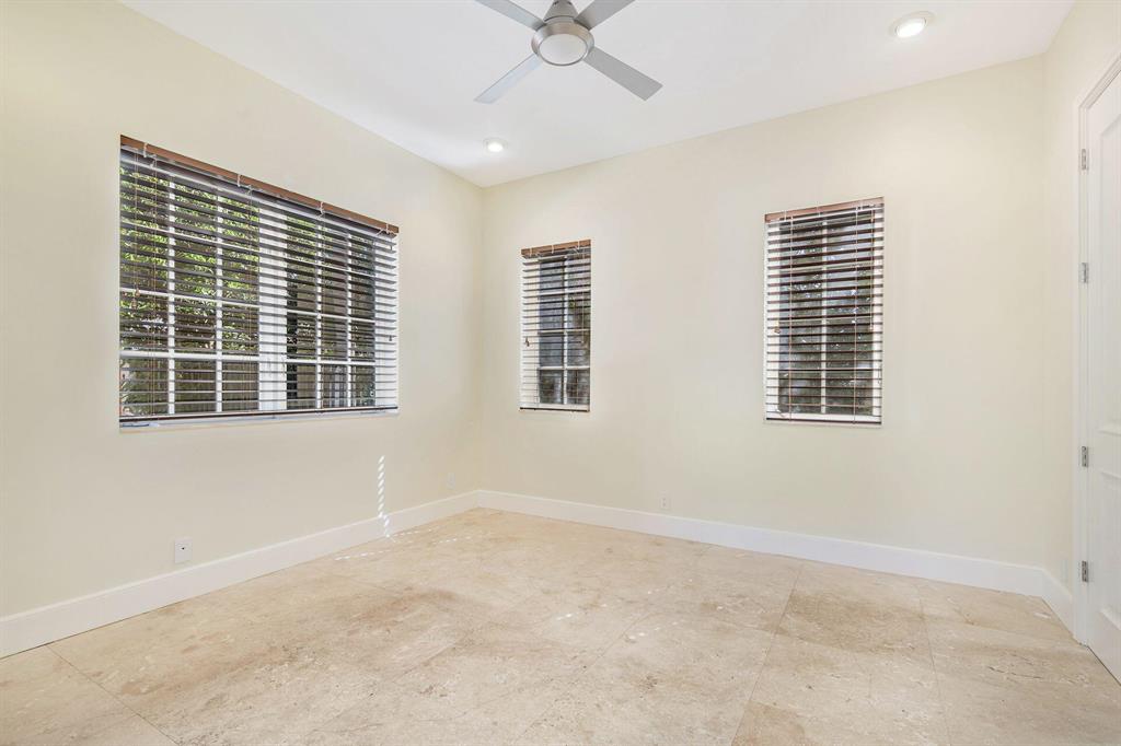 CARLBERG COURT - Residential