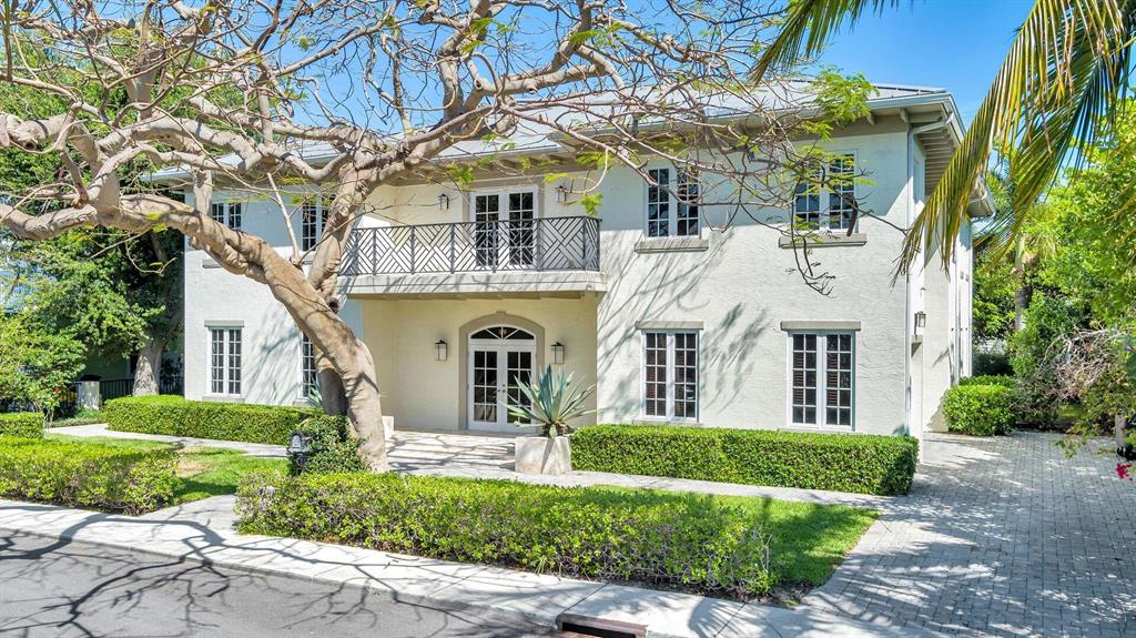 CARLBERG COURT - Residential