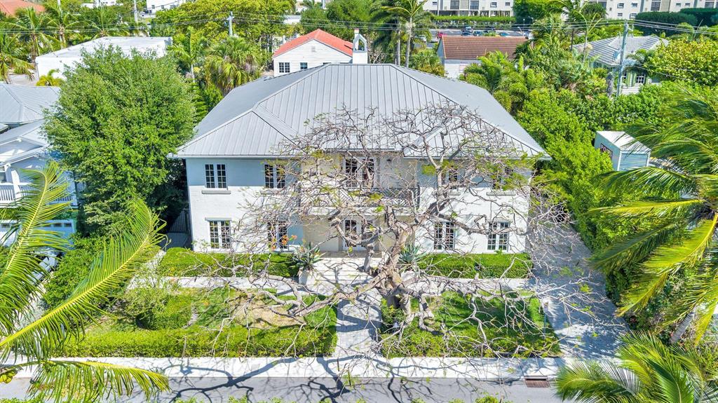 CARLBERG COURT - Residential