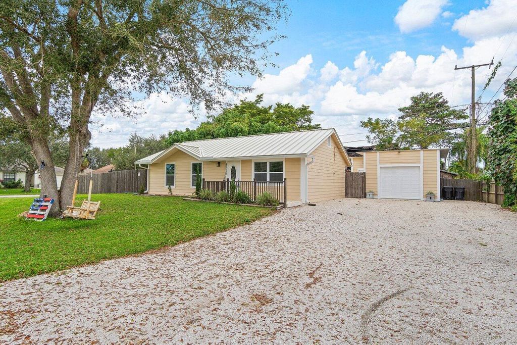 Photo of 4820 Banquet Way, Lake Worth, FL 33467 (MLS # R10946094)