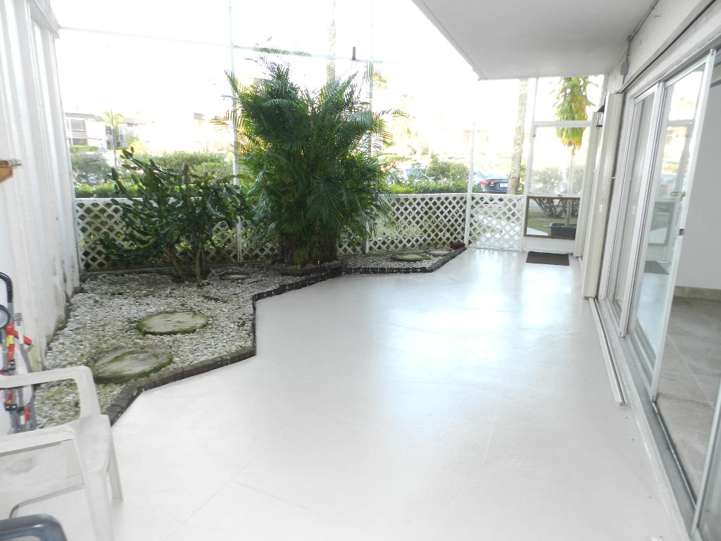 GREENWAY VILLAGE COND NORTH NO 2 DECL
IN - Residential