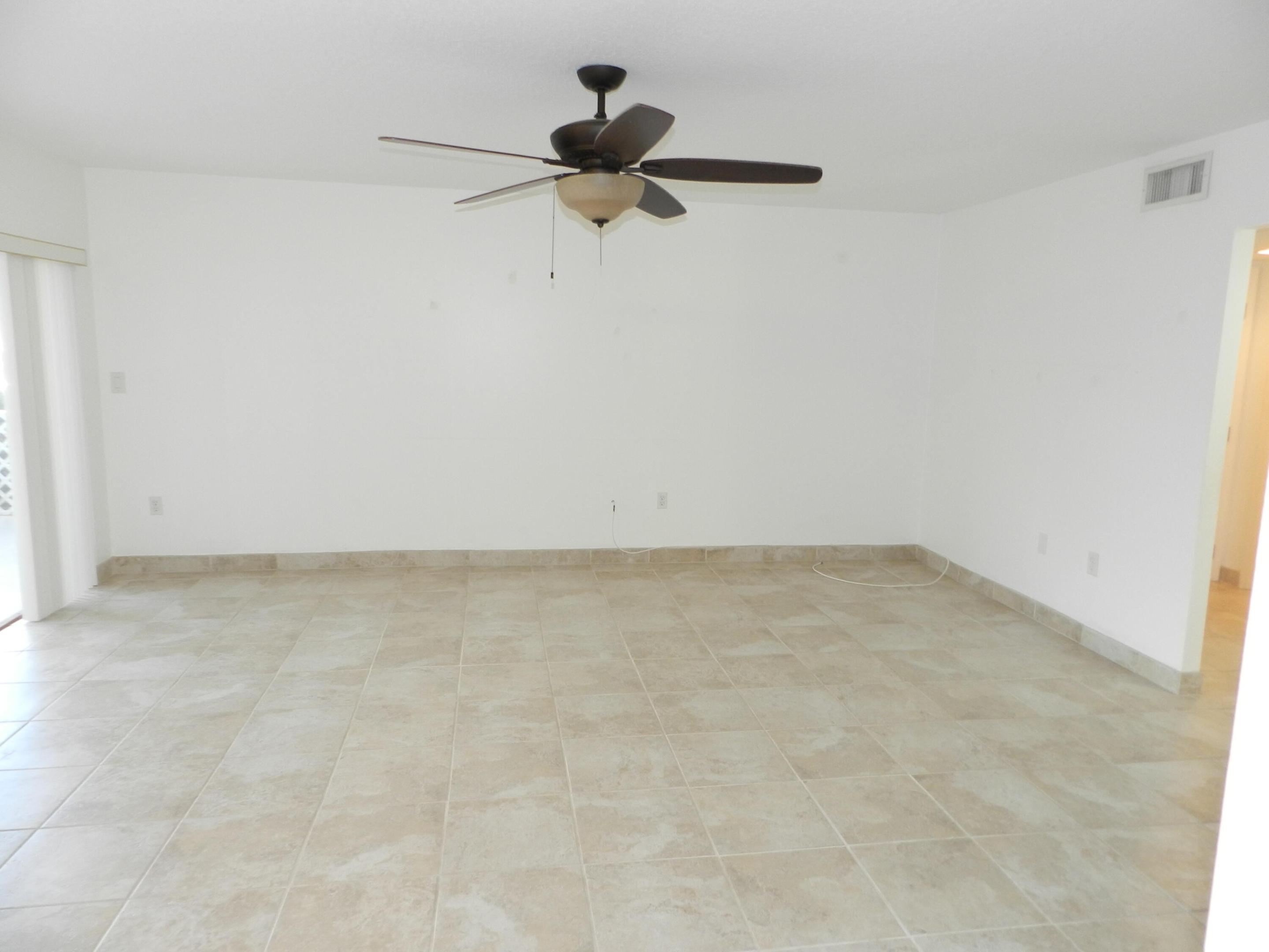 GREENWAY VILLAGE COND NORTH NO 2 DECL
IN - Residential