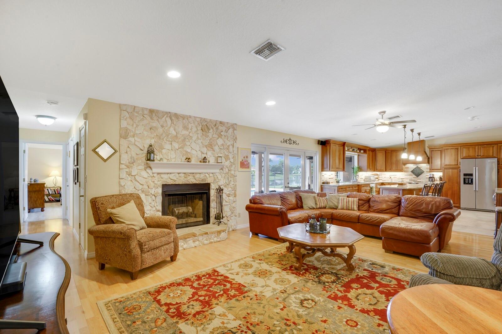 Cypress Glen 104-26 B - Residential
