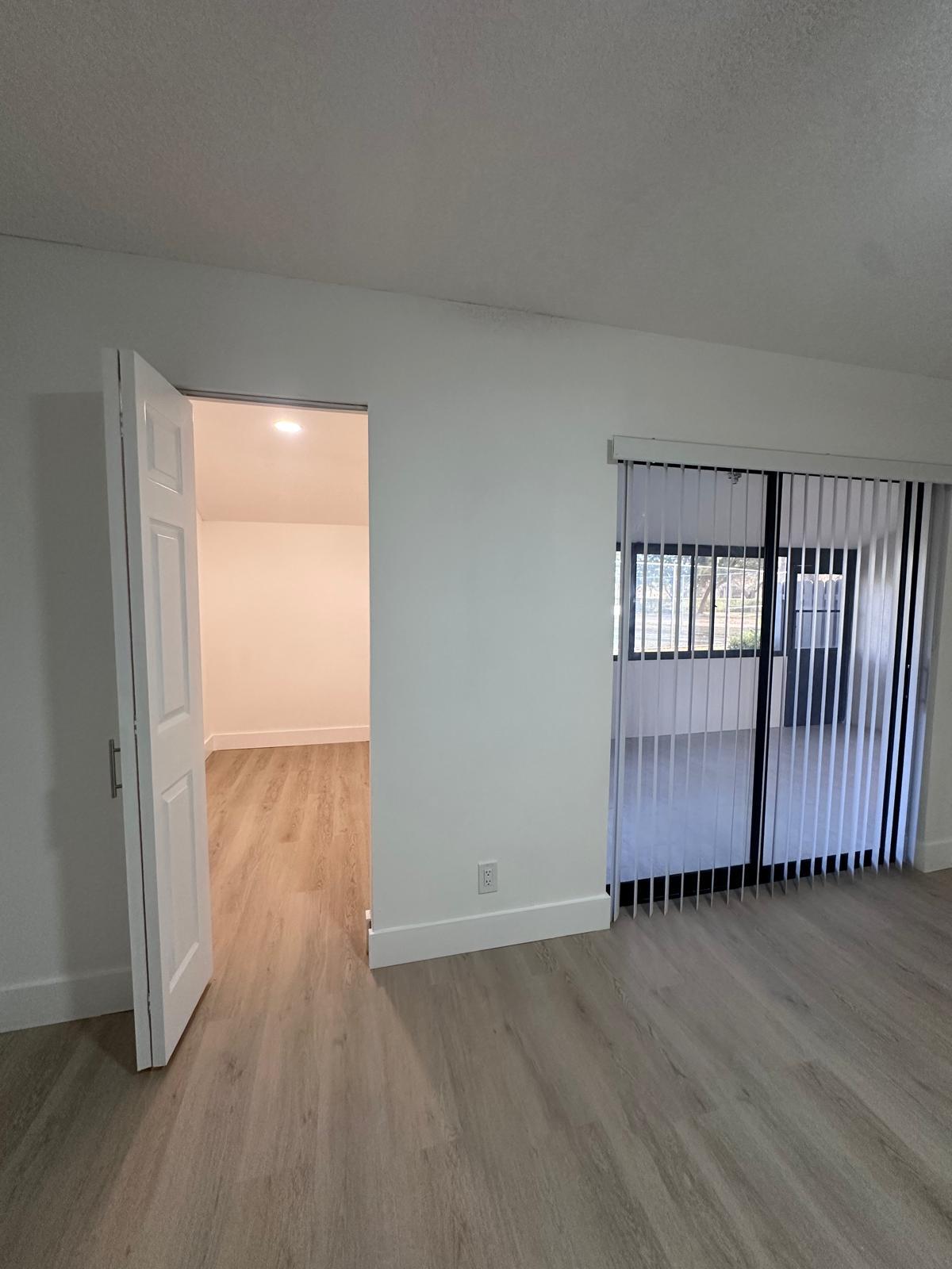 PINE RIDGE NORTH I COND DECL FILED 1-5-82 - Residential