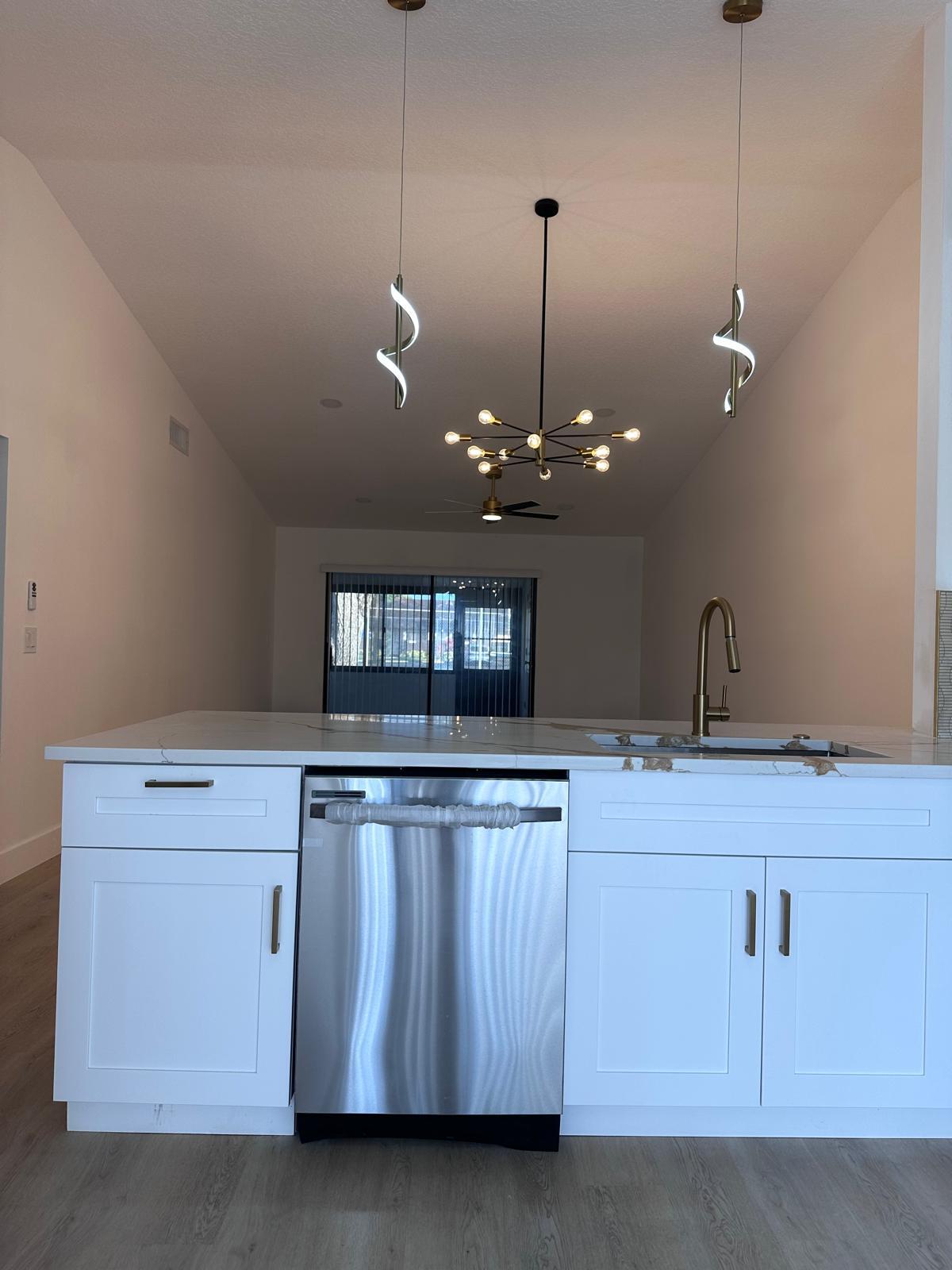 PINE RIDGE NORTH I COND DECL FILED 1-5-82 - Residential