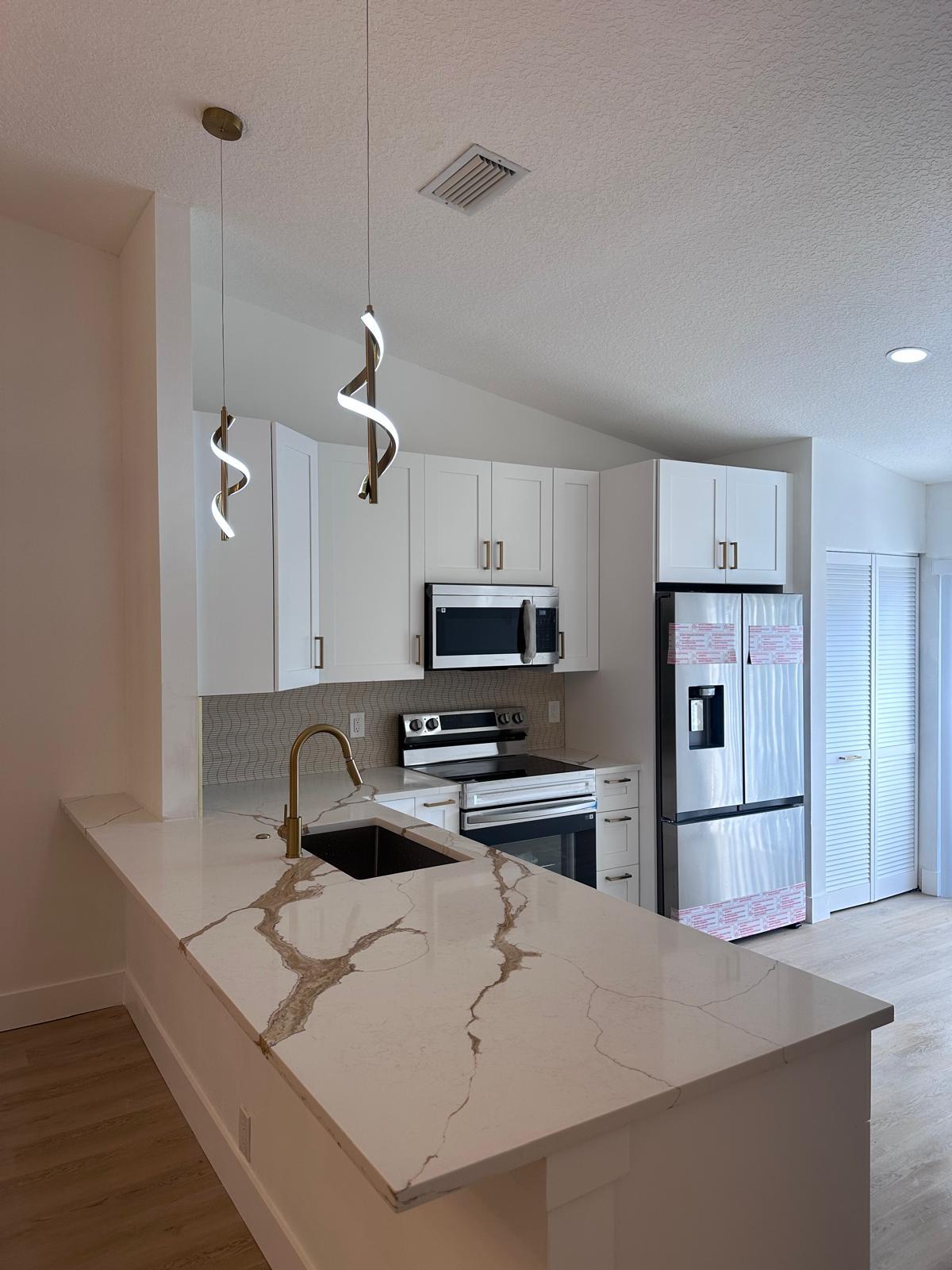 PINE RIDGE NORTH I COND DECL FILED 1-5-82 - Residential