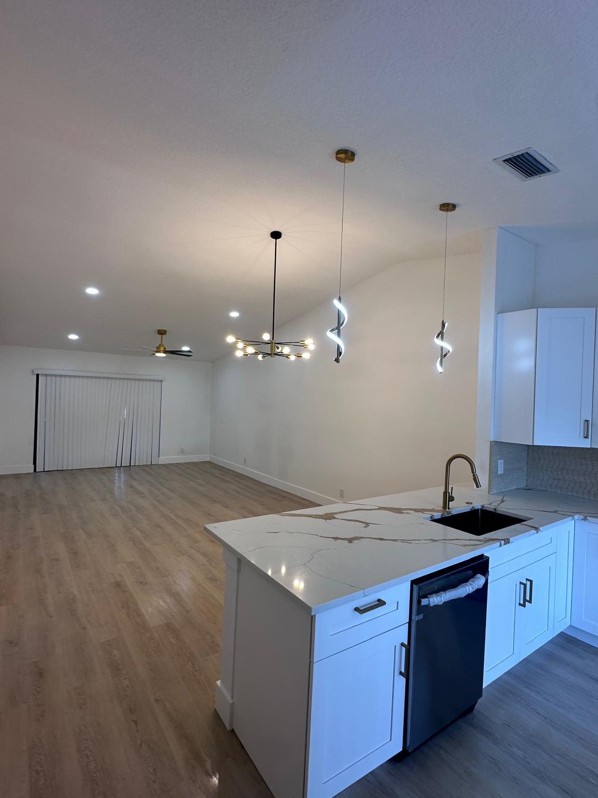 PINE RIDGE NORTH I COND DECL FILED 1-5-82 - Residential