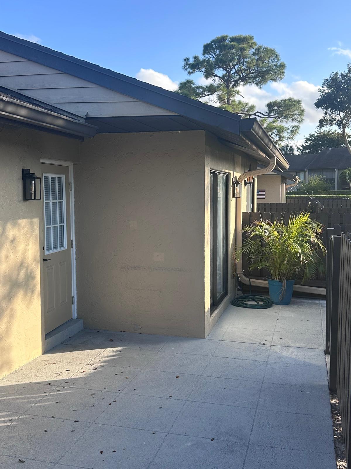 PINE RIDGE NORTH I COND DECL FILED 1-5-82 - Residential