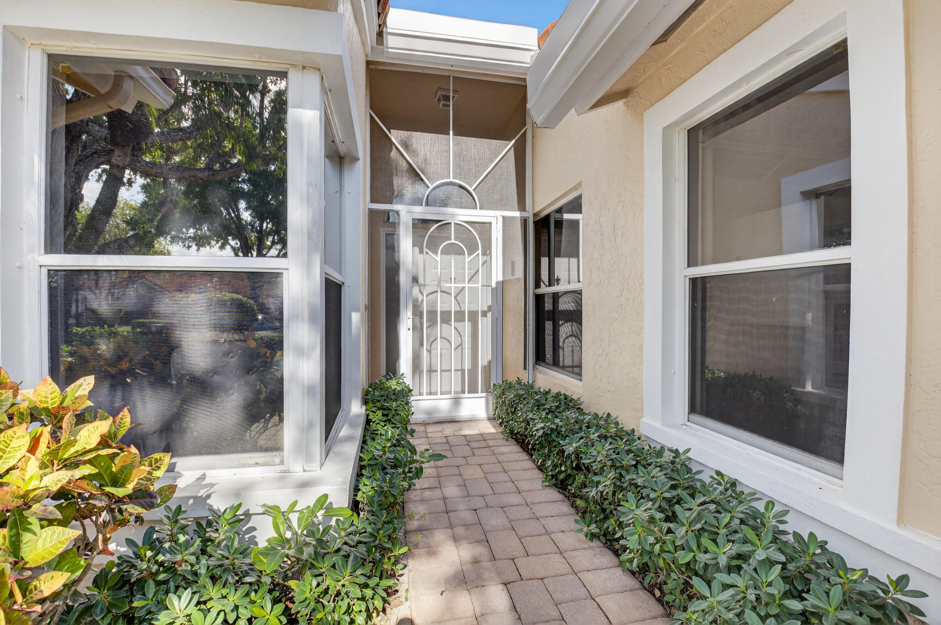 7087 Summer Tree Drive