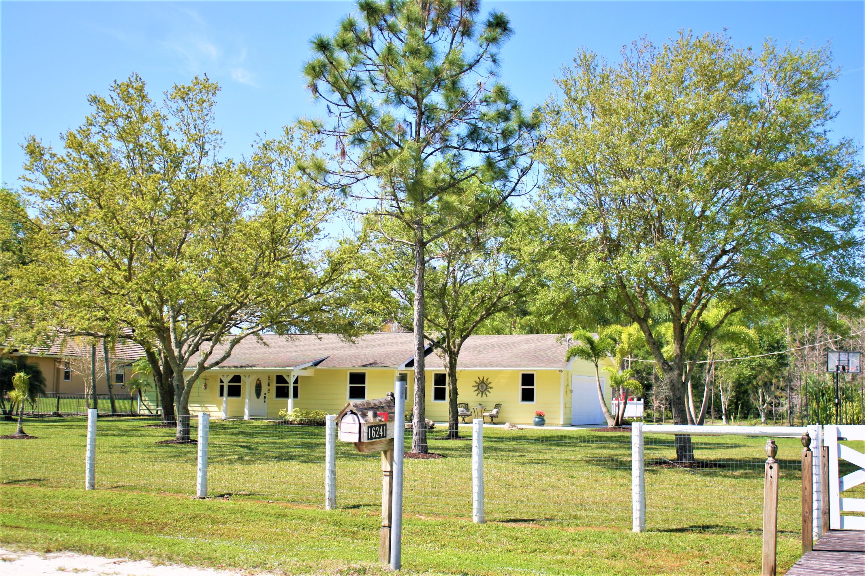 JUPITER FARMS - Residential