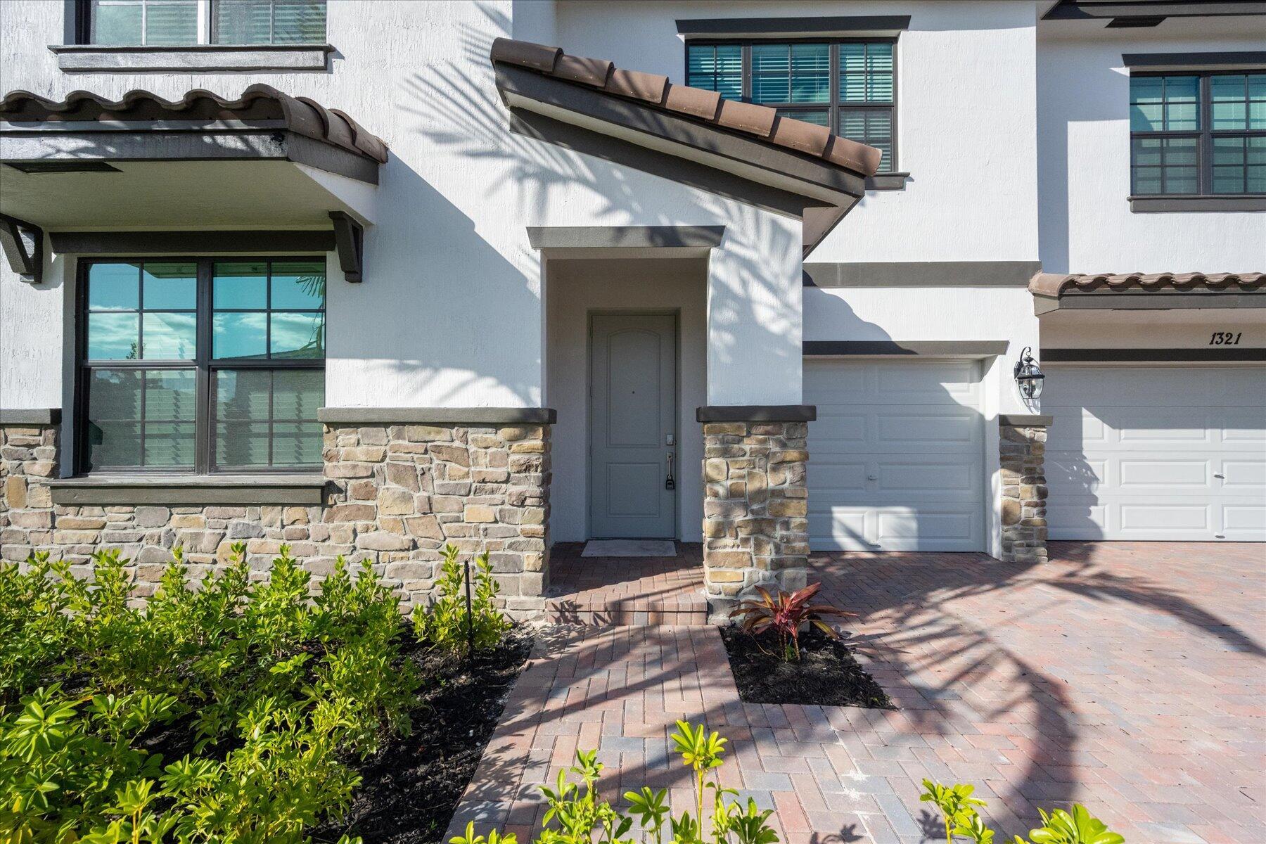 1321 Whitcombe Drive