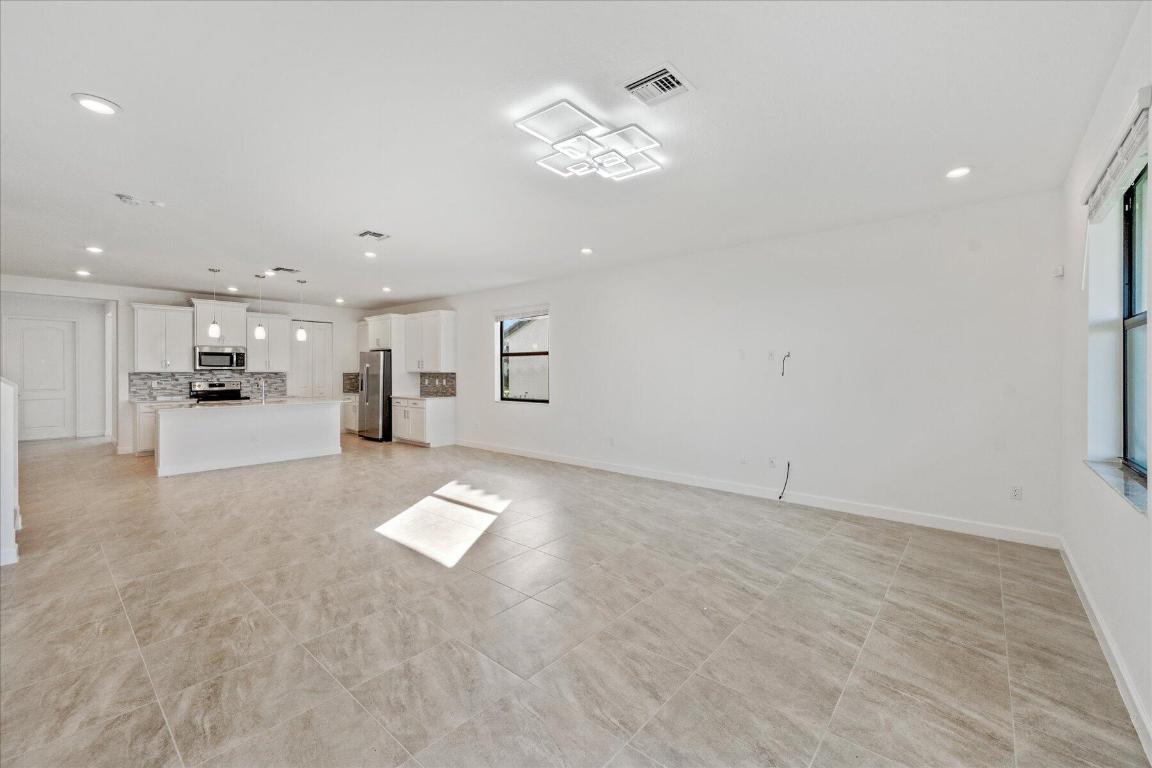 1321 Whitcombe Drive