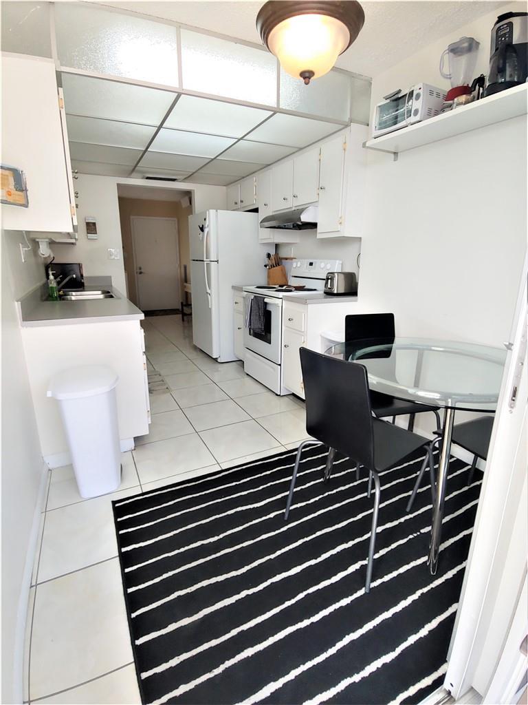 Silver Thatch Atlantic Pl - Residential Lease