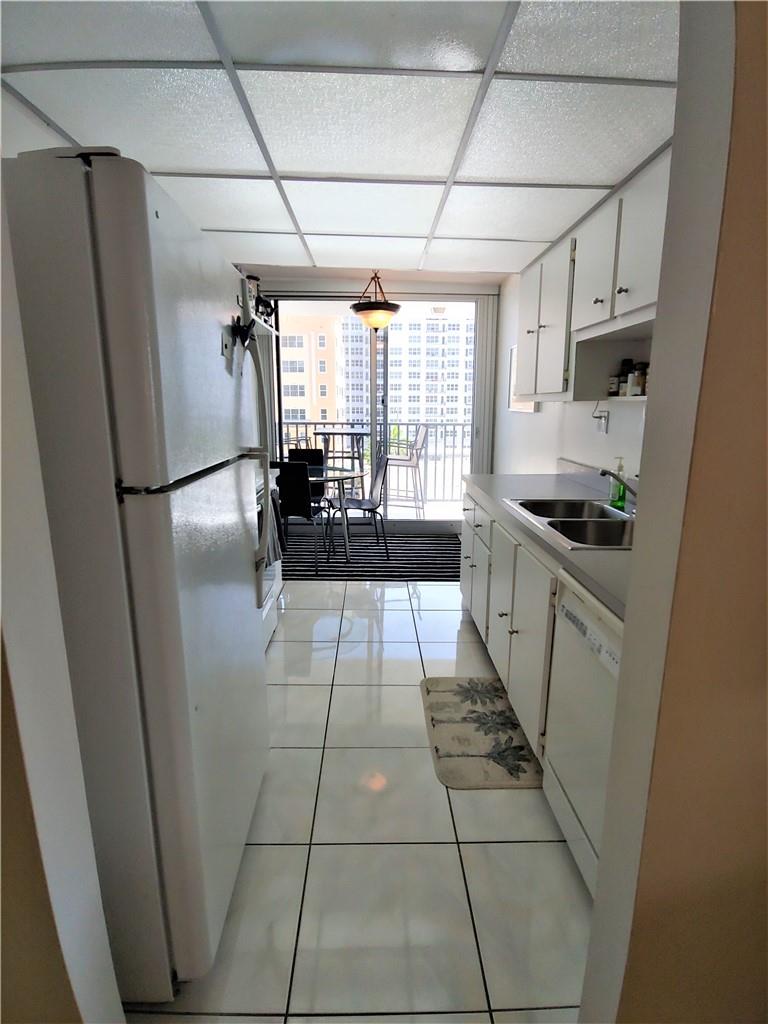 Silver Thatch Atlantic Pl - Residential Lease