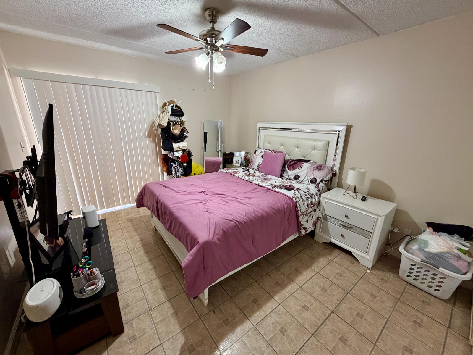 VILLAGE GREEN 4 CONDO - Residential