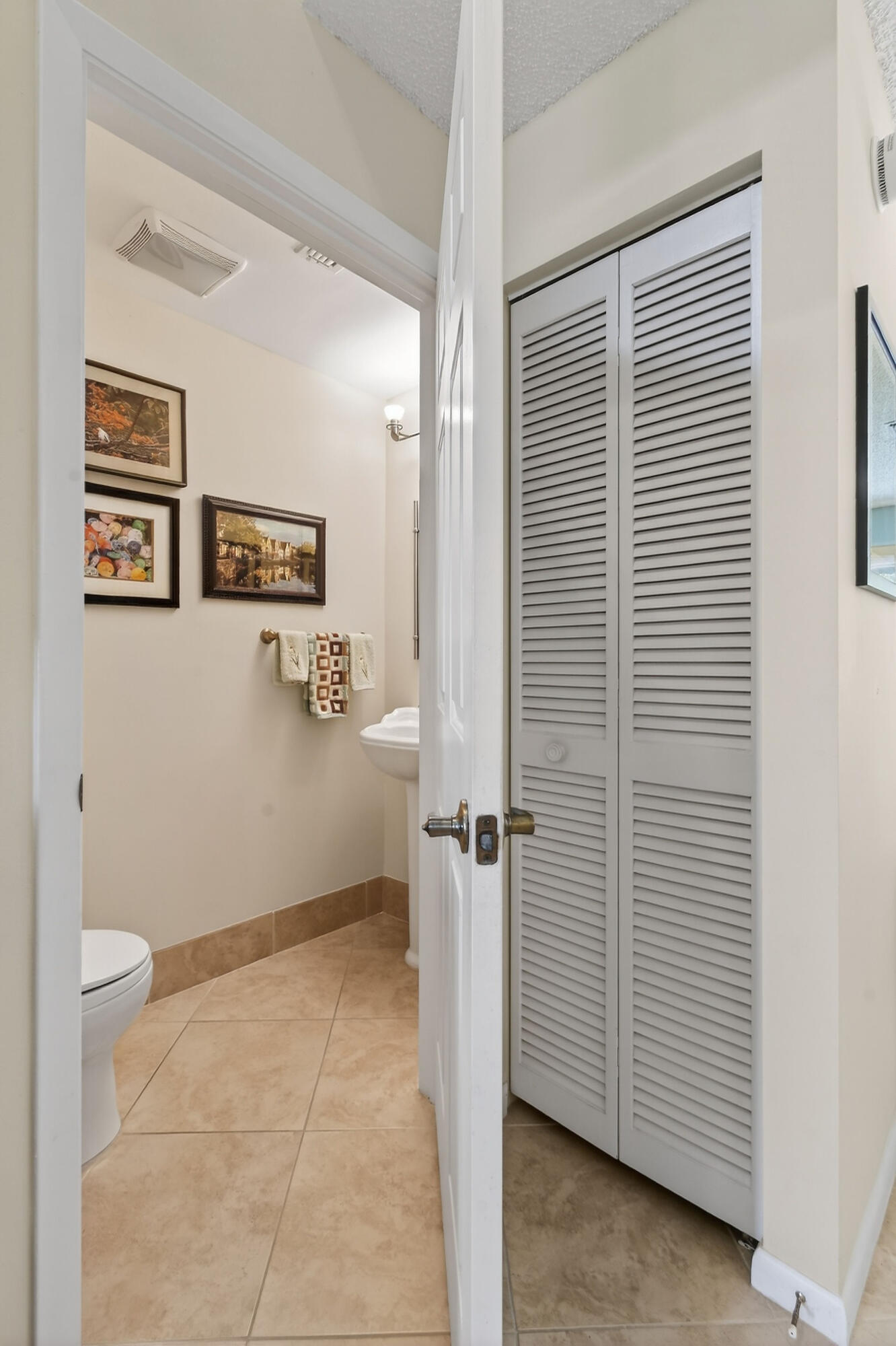 VILLAS OF OCEAN DUNES 4 - Residential