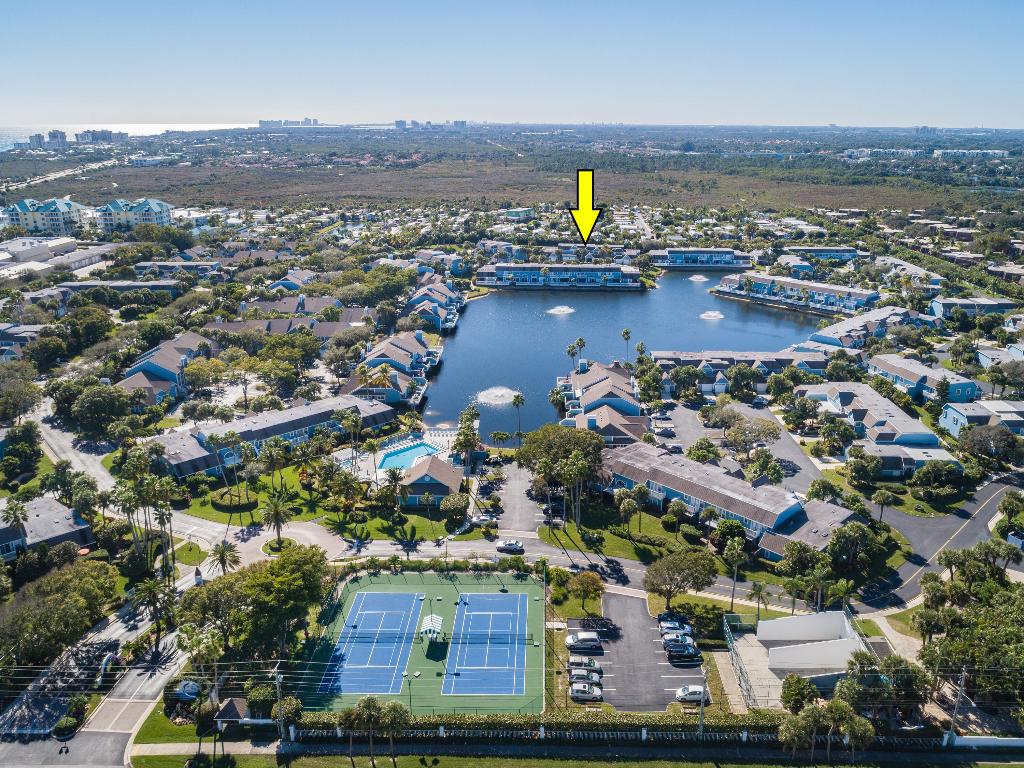 VILLAS OF OCEAN DUNES 4 - Residential