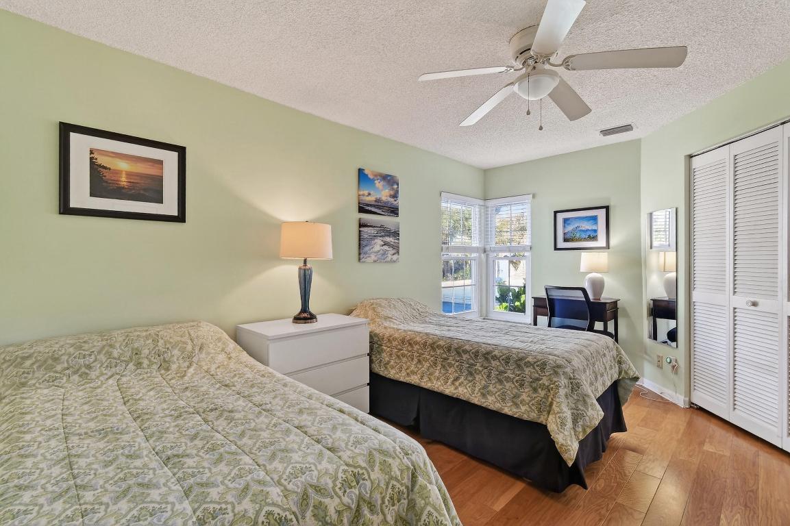 VILLAS OF OCEAN DUNES 4 - Residential