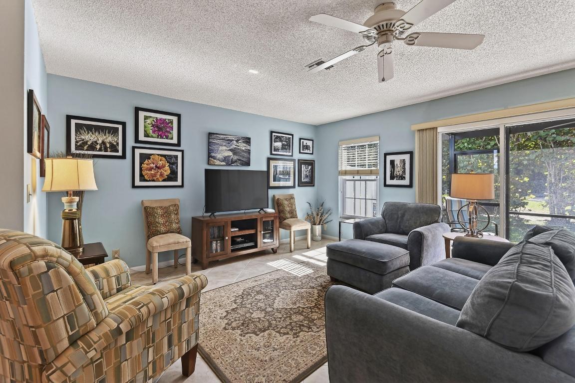 VILLAS OF OCEAN DUNES 4 - Residential