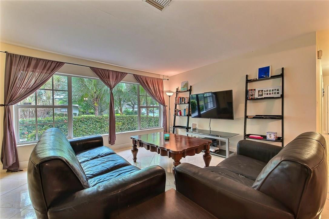 Plantation Park 43-18 B - Residential