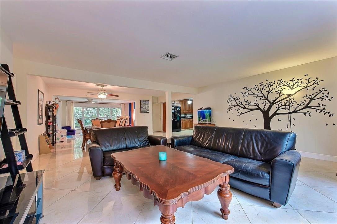 Plantation Park 43-18 B - Residential