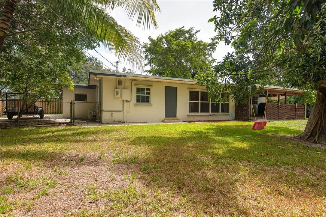 Plantation Park 43-18 B - Residential