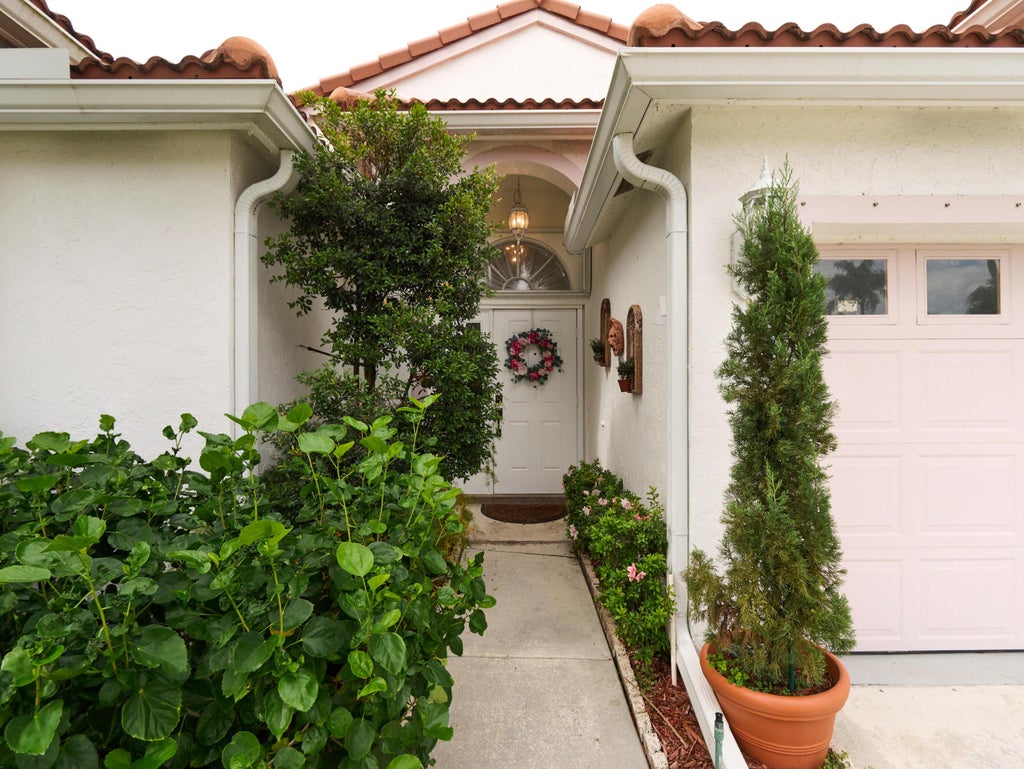 Photo of 4937 Broadstone Circle, West Palm Beach, FL 33417 (MLS # B26092783)