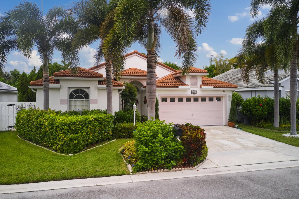 Photo of 4937 Broadstone Circle, West Palm Beach, FL 33417 (MLS # B26092783)