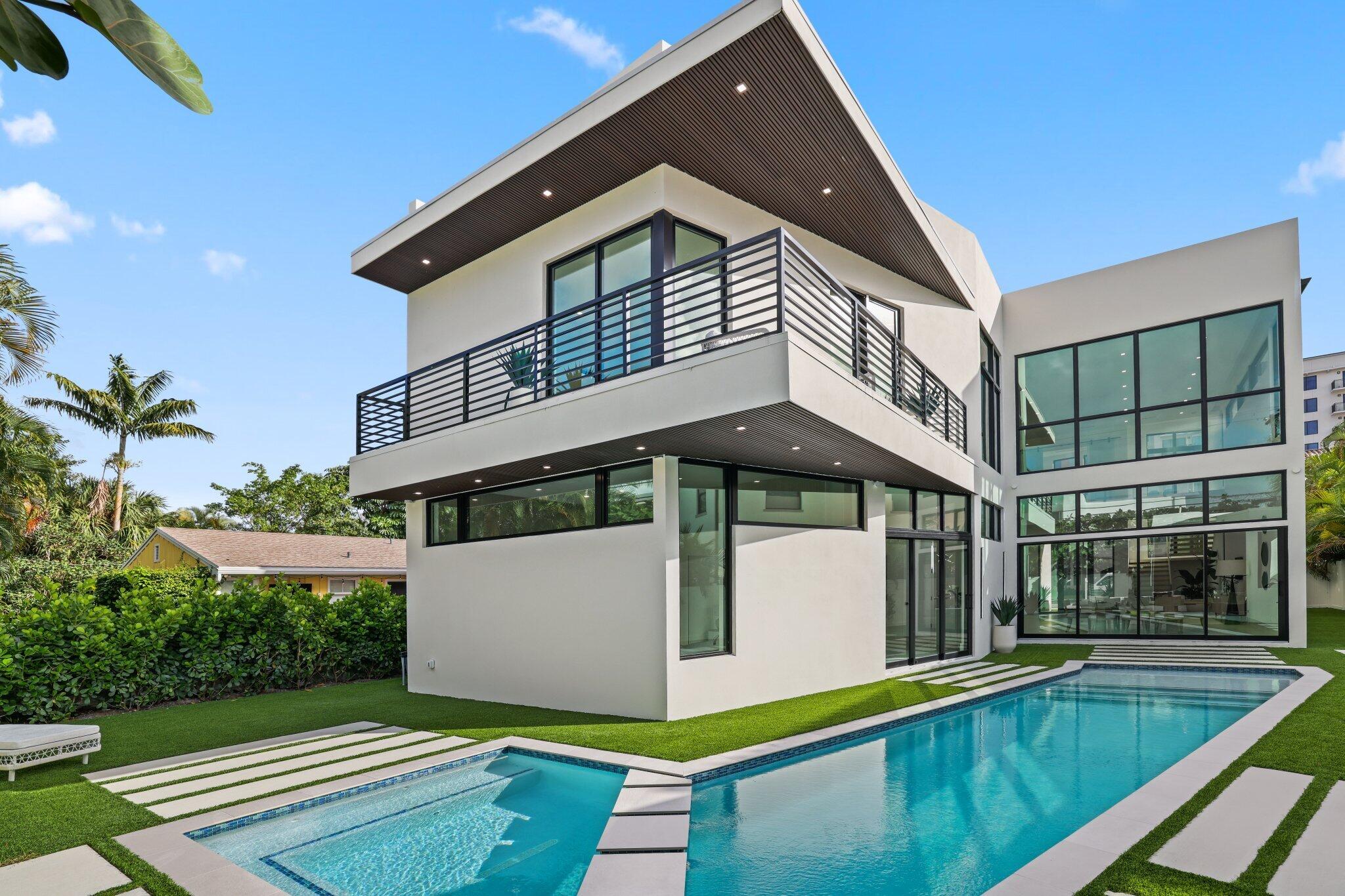 KINGS COURT - Residential