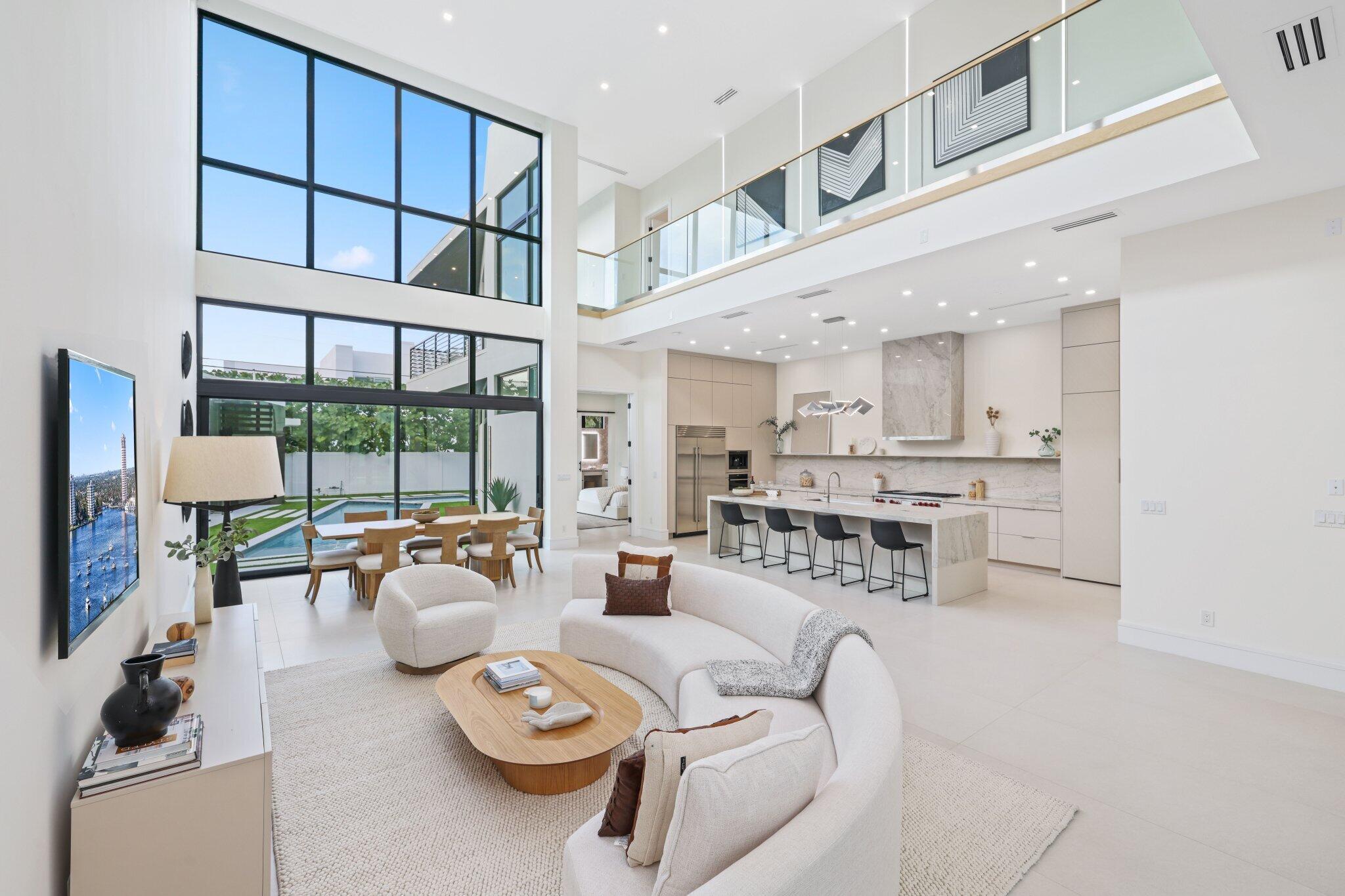 KINGS COURT - Residential