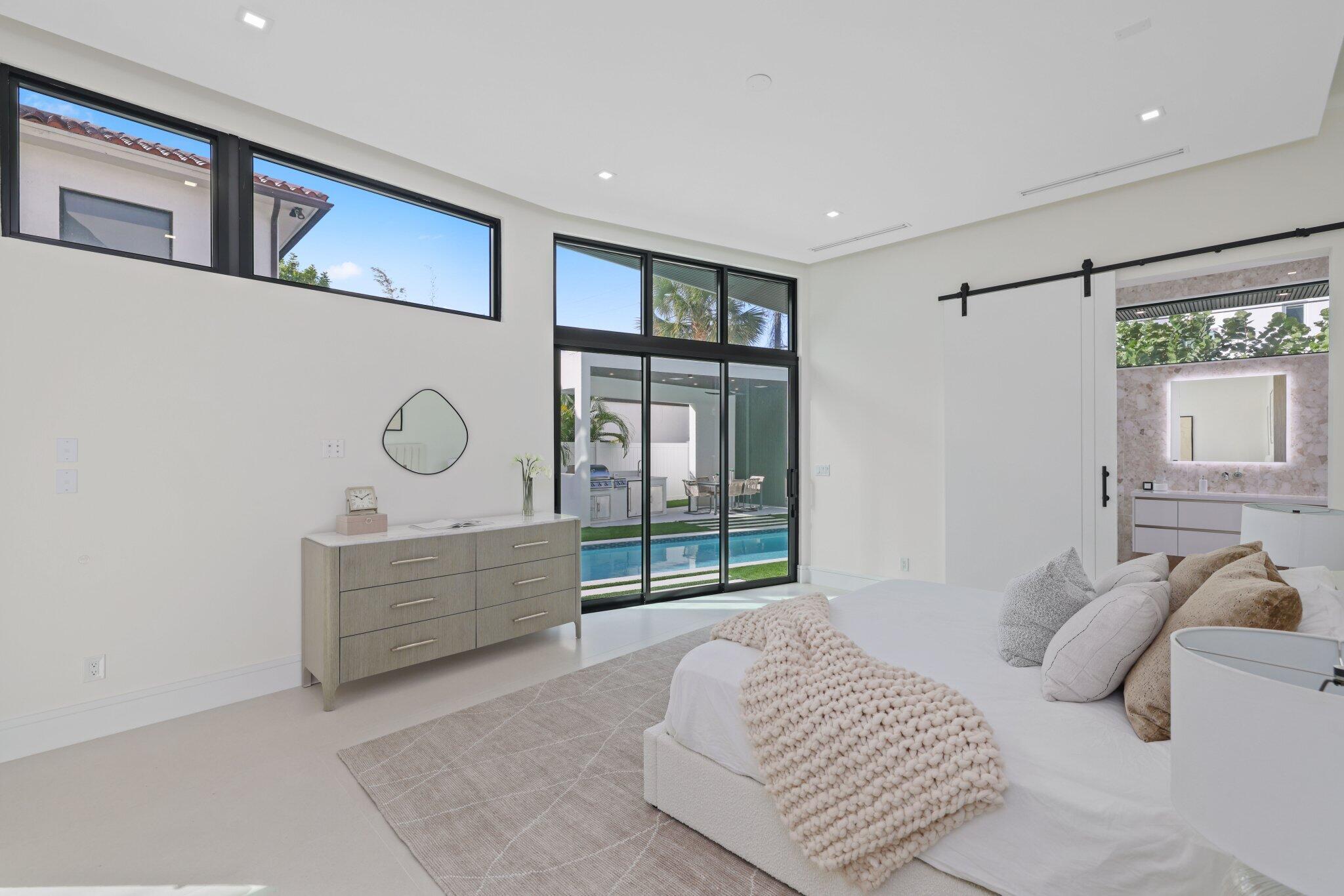 KINGS COURT - Residential