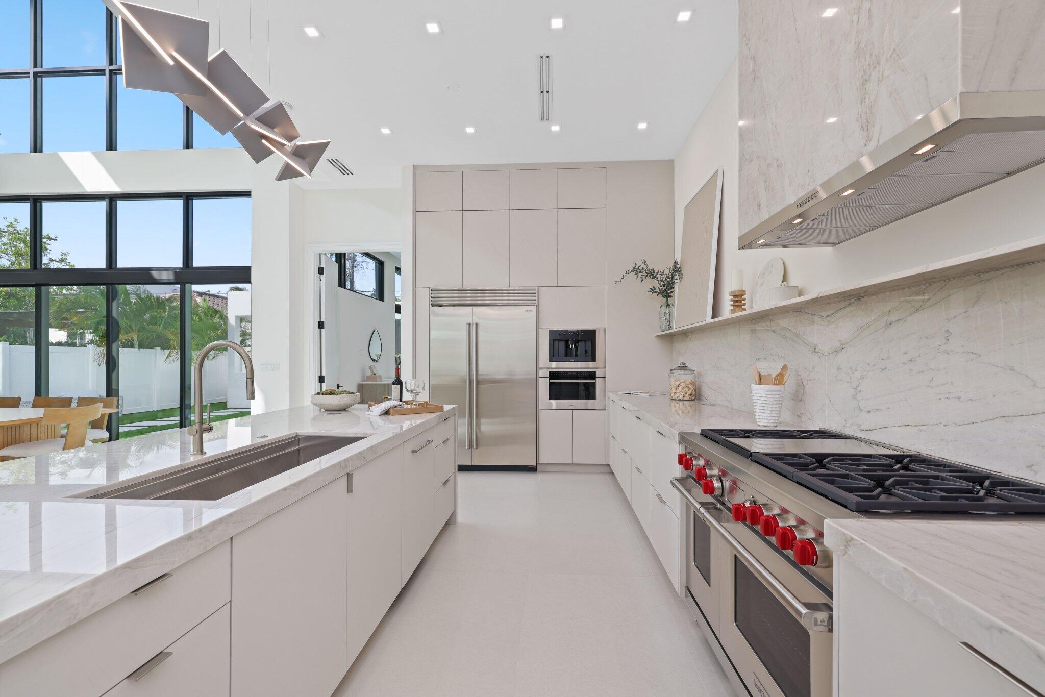 KINGS COURT - Residential