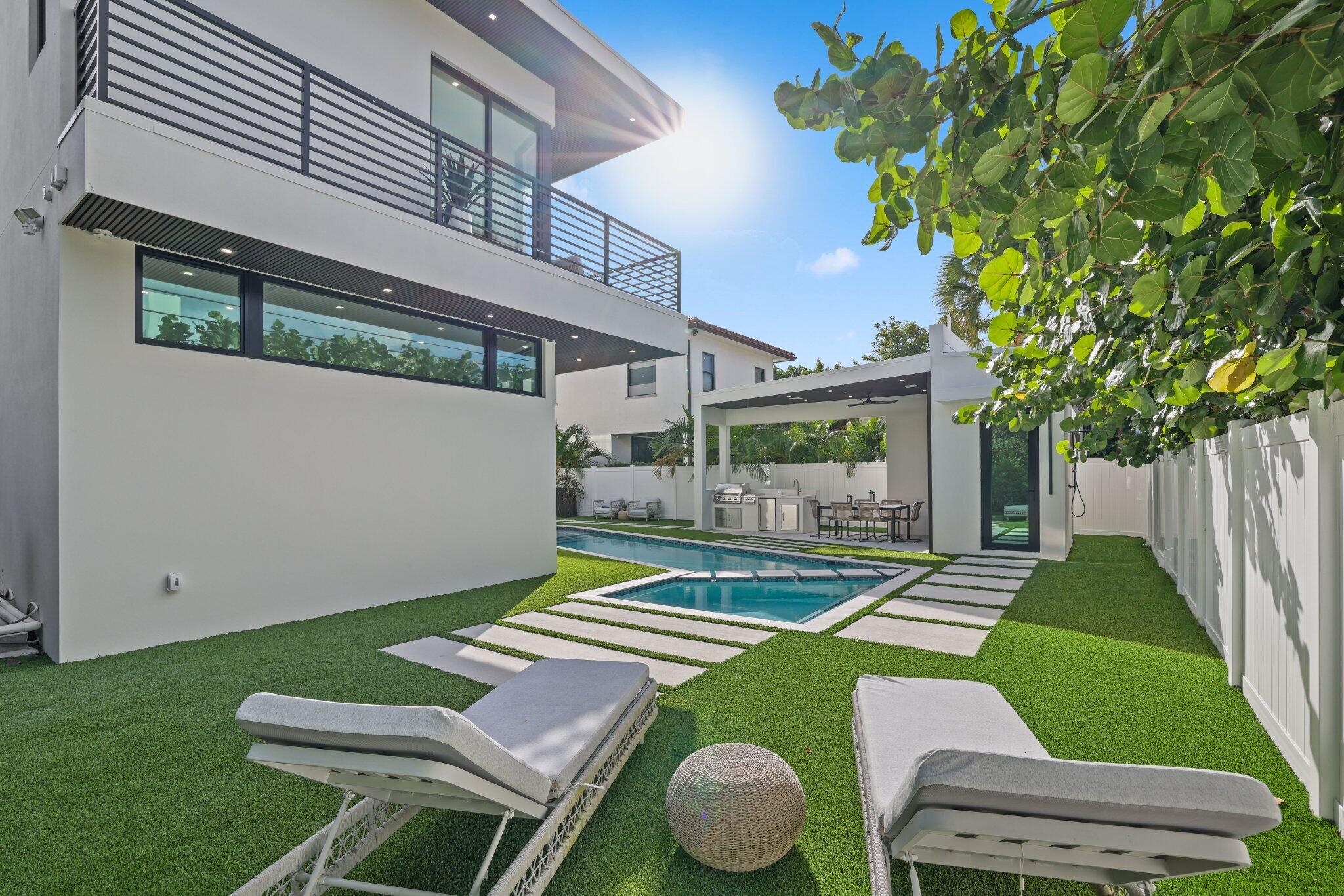 KINGS COURT - Residential