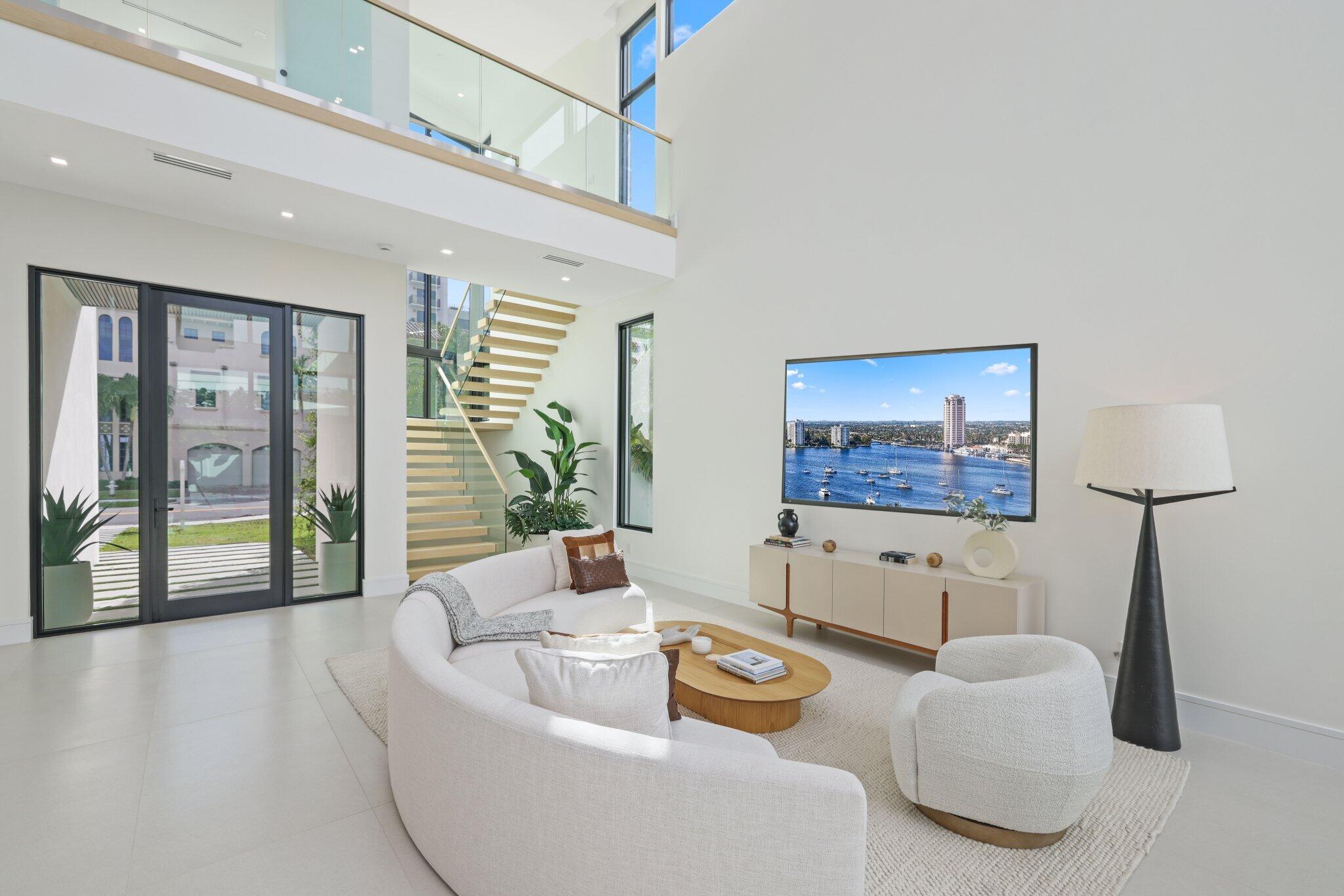 KINGS COURT - Residential