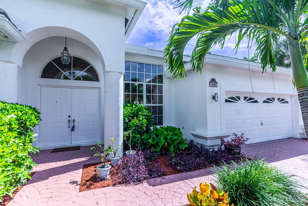 Photo of 10087 Umberland Place, Boca Raton, FL 33428 (MLS # R11011460)