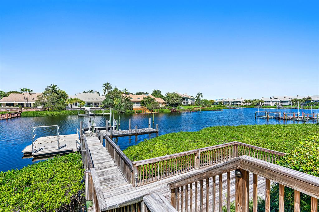 Admirals Cove - Residential