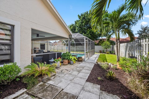 Tiny photo for 1991 Lynton Circle, Wellington, FL 33414 (MLS # B26080575)