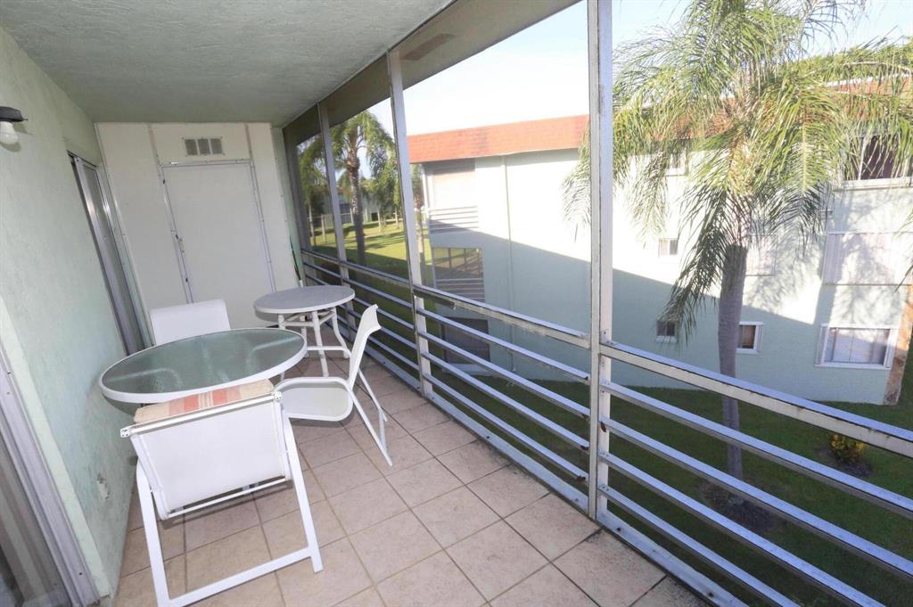 REGAL PALMS REGENT CONDO - Residential