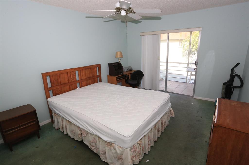 REGAL PALMS REGENT CONDO - Residential