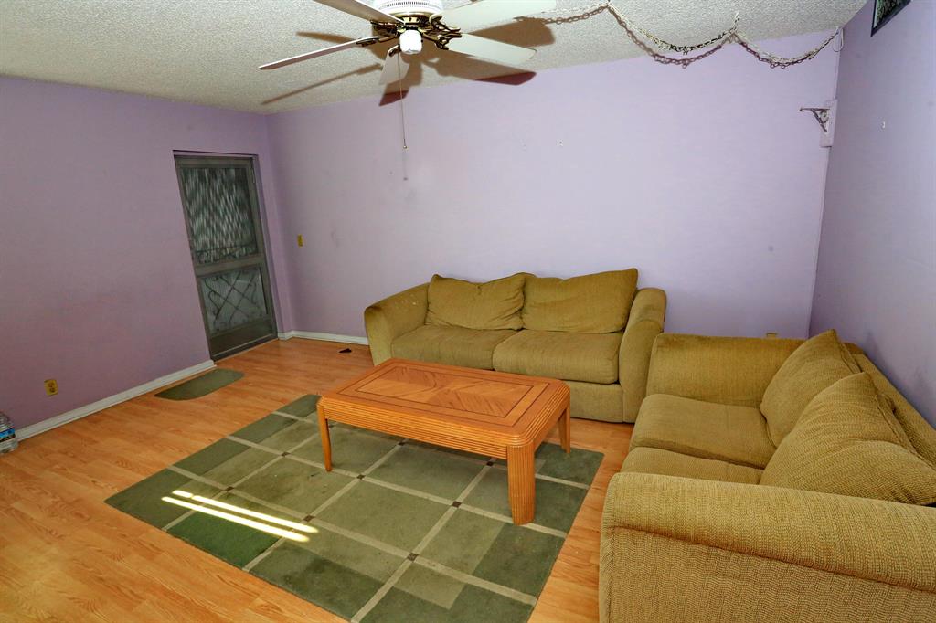 REGAL PALMS REGENT CONDO - Residential