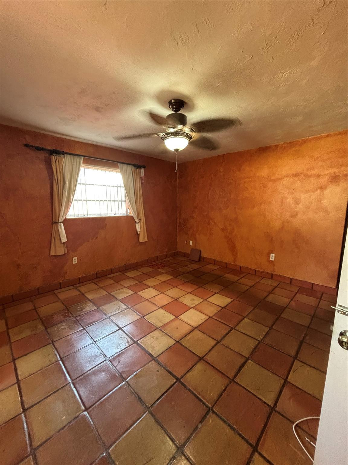 Palace Marvelous Homes - Residential