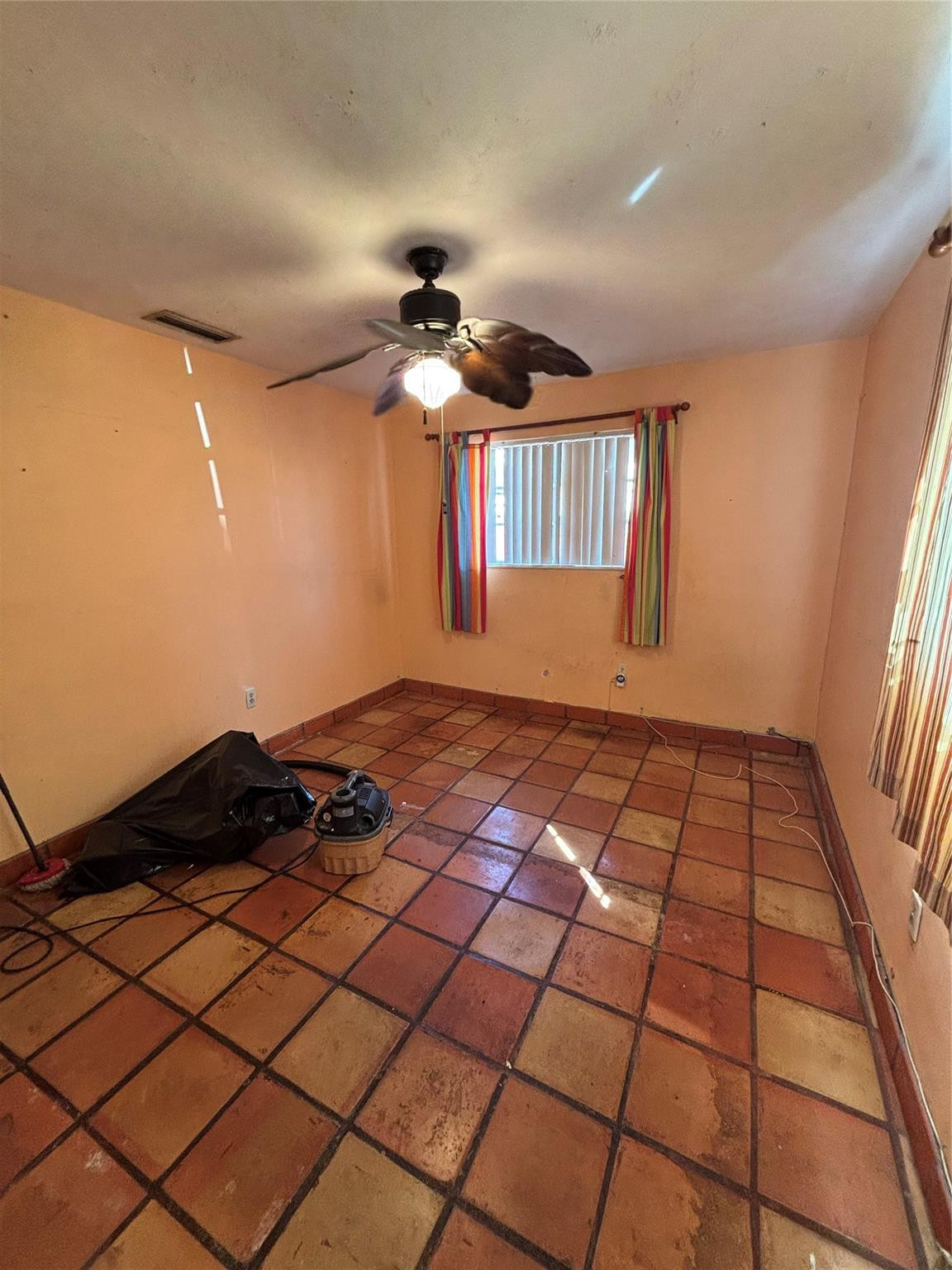 Palace Marvelous Homes - Residential