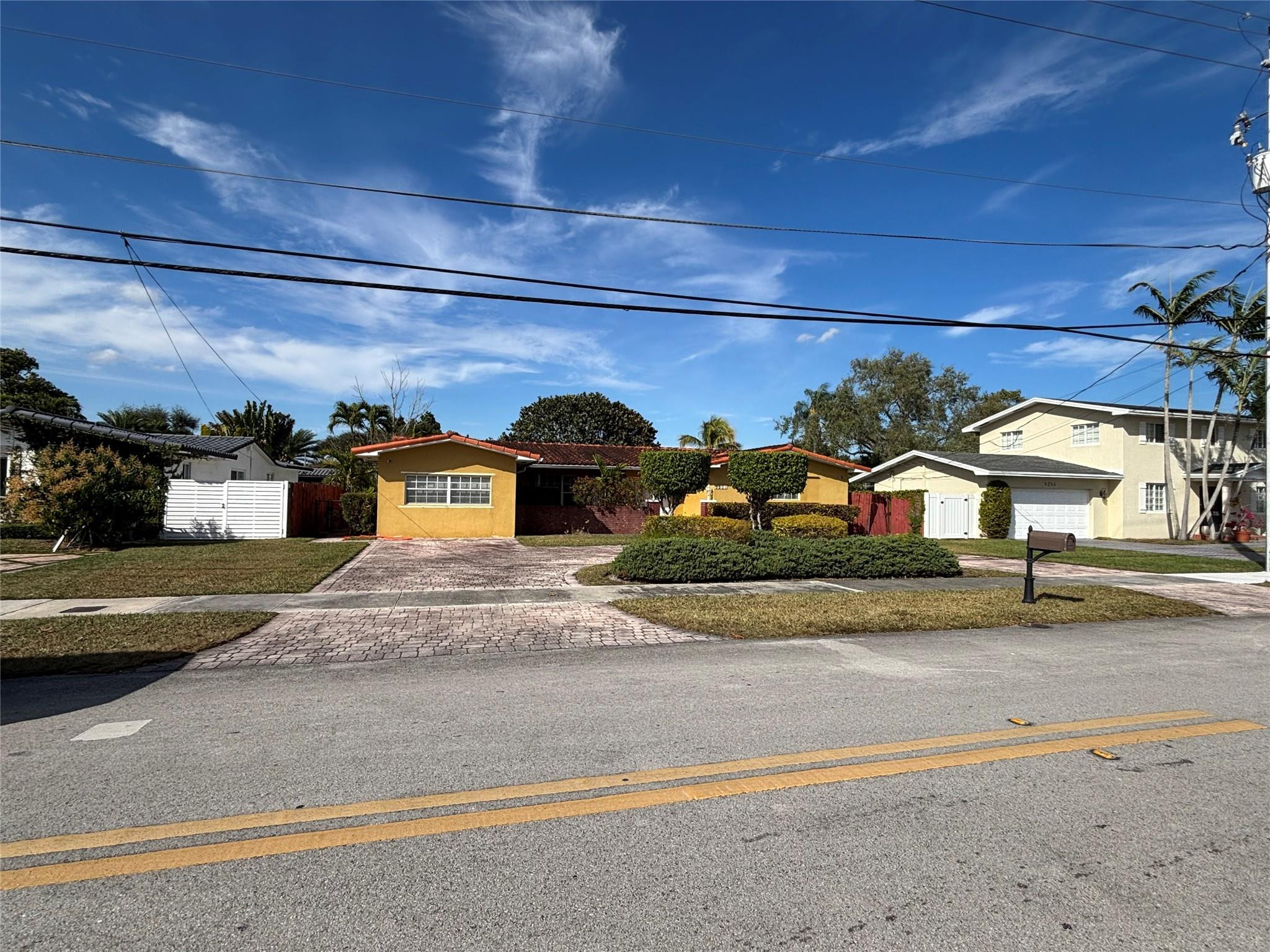 Palace Marvelous Homes - Residential